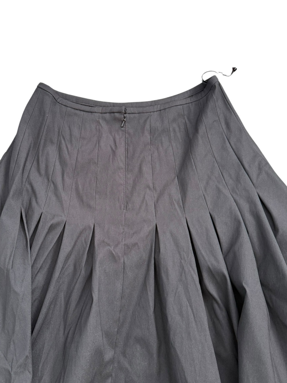 NWT Tadashi Shoji Black Pleated A-Line Stretchy Flair Skirt, Size 8 - Picture 5 of 11